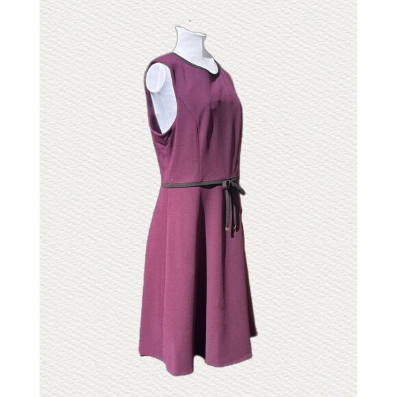 “Tommy Hilfiger” Women's Tie-Waist Scuba Crepe Plum Colored Dress Size 10 - Picture 5 of 6